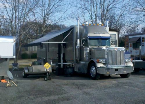 Didn't know Peterbilt made barbceue trucks -- note portable TV dish to watch Alabama game