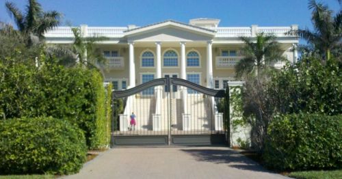 Everywhere in waterside Florida, people are going to totally over the top with beach "cottages."  20 miles inlandnear Ft. Myeers we saw real people sleeping on the streets