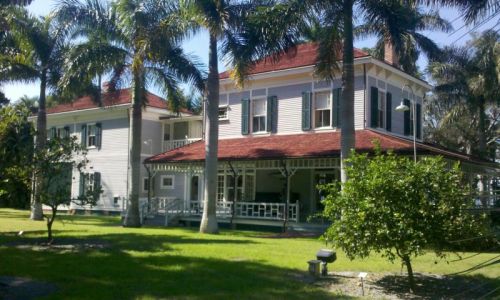 The kitchen's and heated "den" are to the left, the "cool" part of the house is to the right