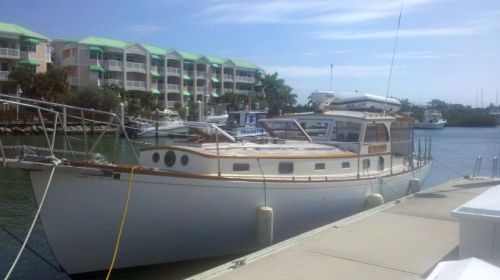 Memsahib in her berth for a well-deserved one-month rest in Key West.
